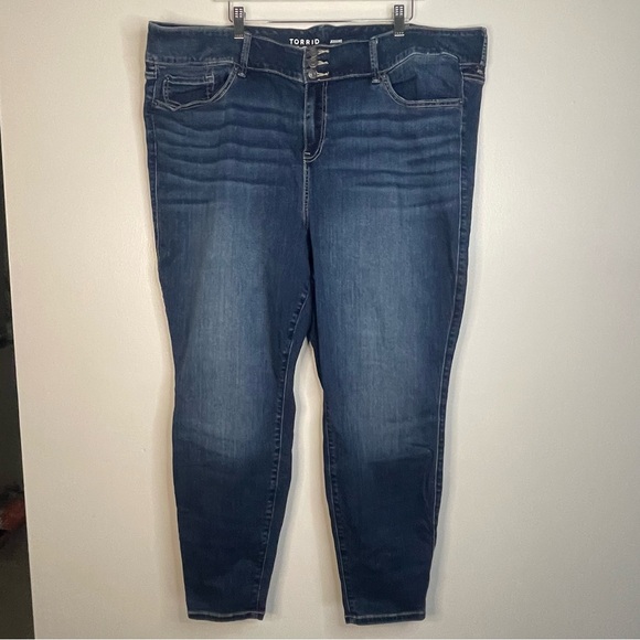 Torrid Jeans - Picture 8 of 9